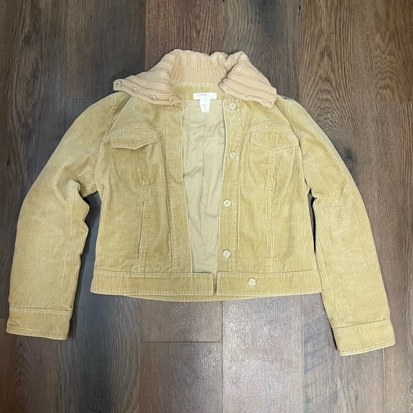 J. Crew‎ - Picture 1 of 5